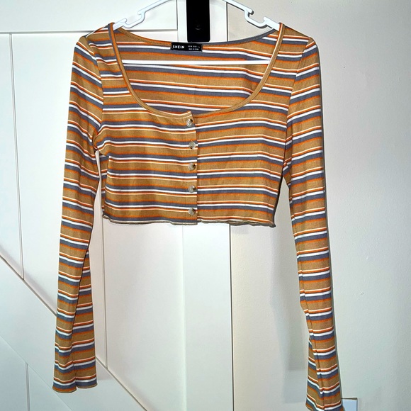 Tops - Striped long sleeve crop top